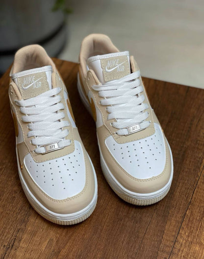 Nike air force 1 beige