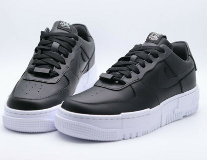 Air Force 1 Low pixel black